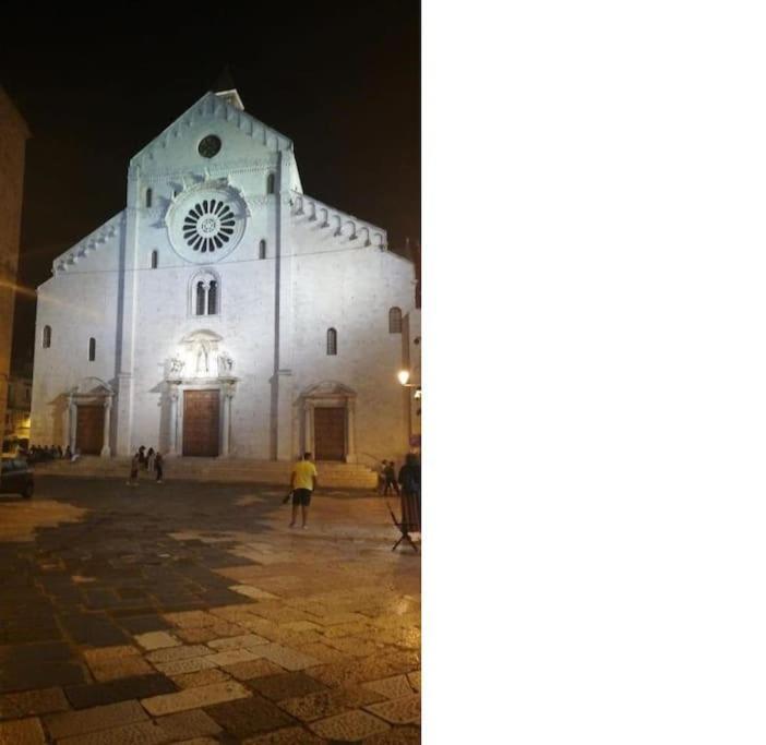 Ferienwohnung Al Vecchio Arco A Bari Vecchia Exterior foto